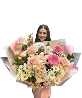 Букет "Розовый Шепот Эстерны".